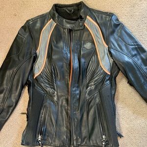 Women’s Large Harley Davidson leather jacket